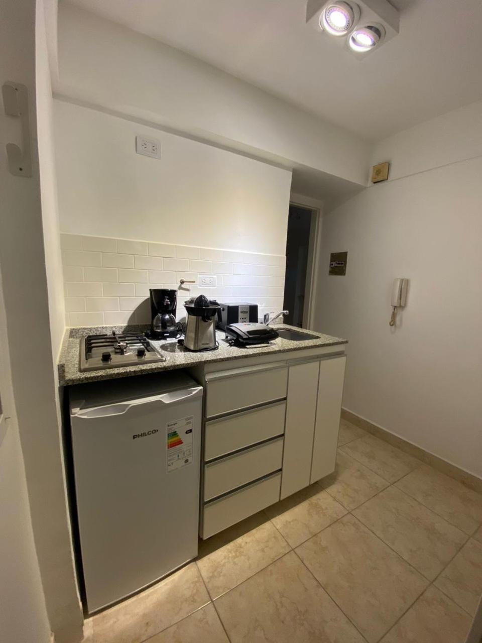 Apartamento Luminoso 2 Ambientes Con Balcon En Recoleta *